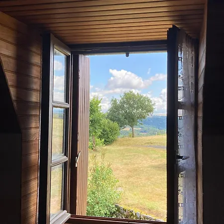 Semesterbostad Charmante Maison En Pierres